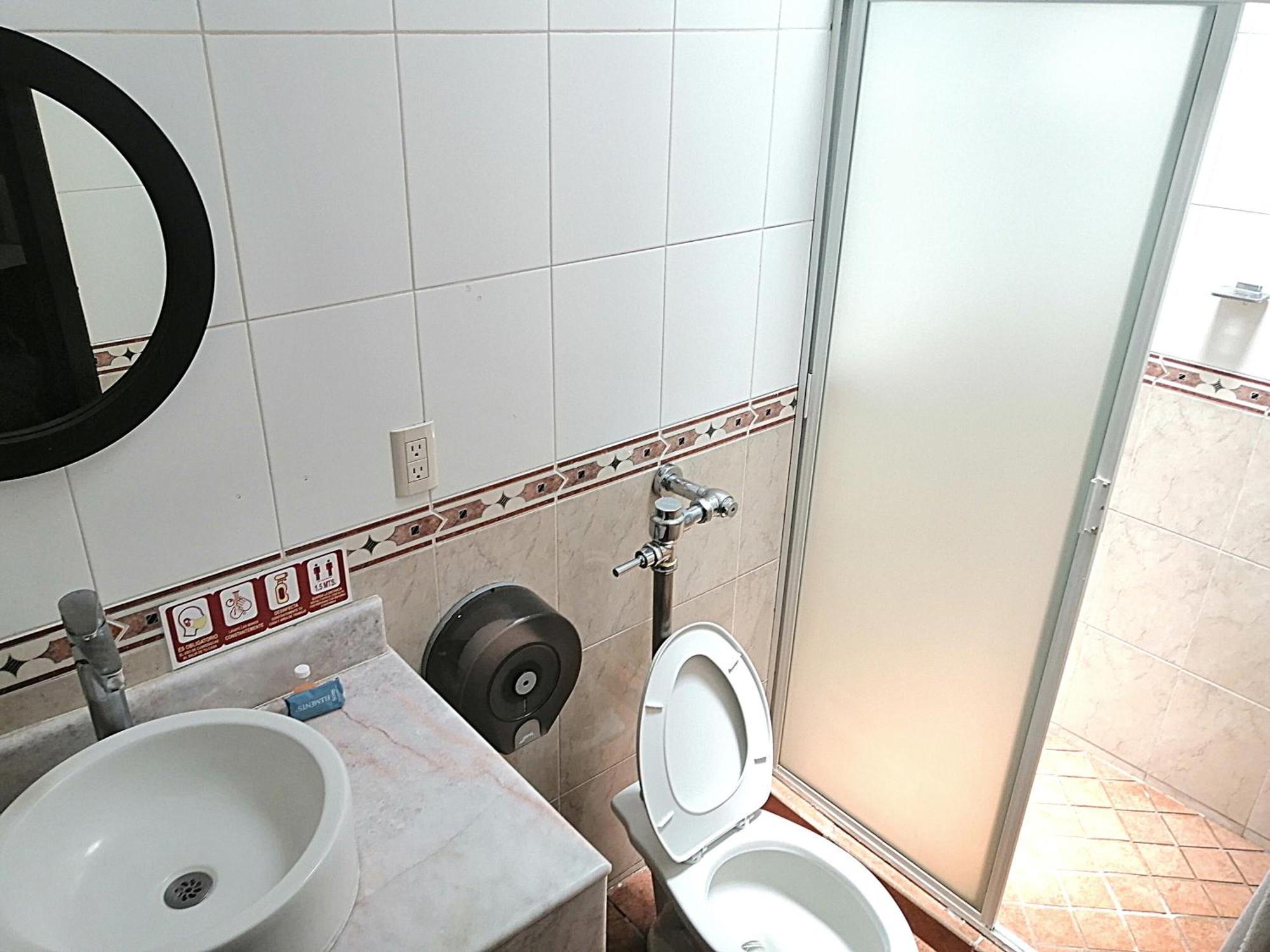 Hotel Aquiles Гвадалахара Номер фото